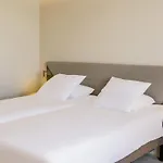 호텔 Novotel 4*